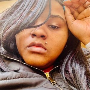 Meet your Posher, Tiara